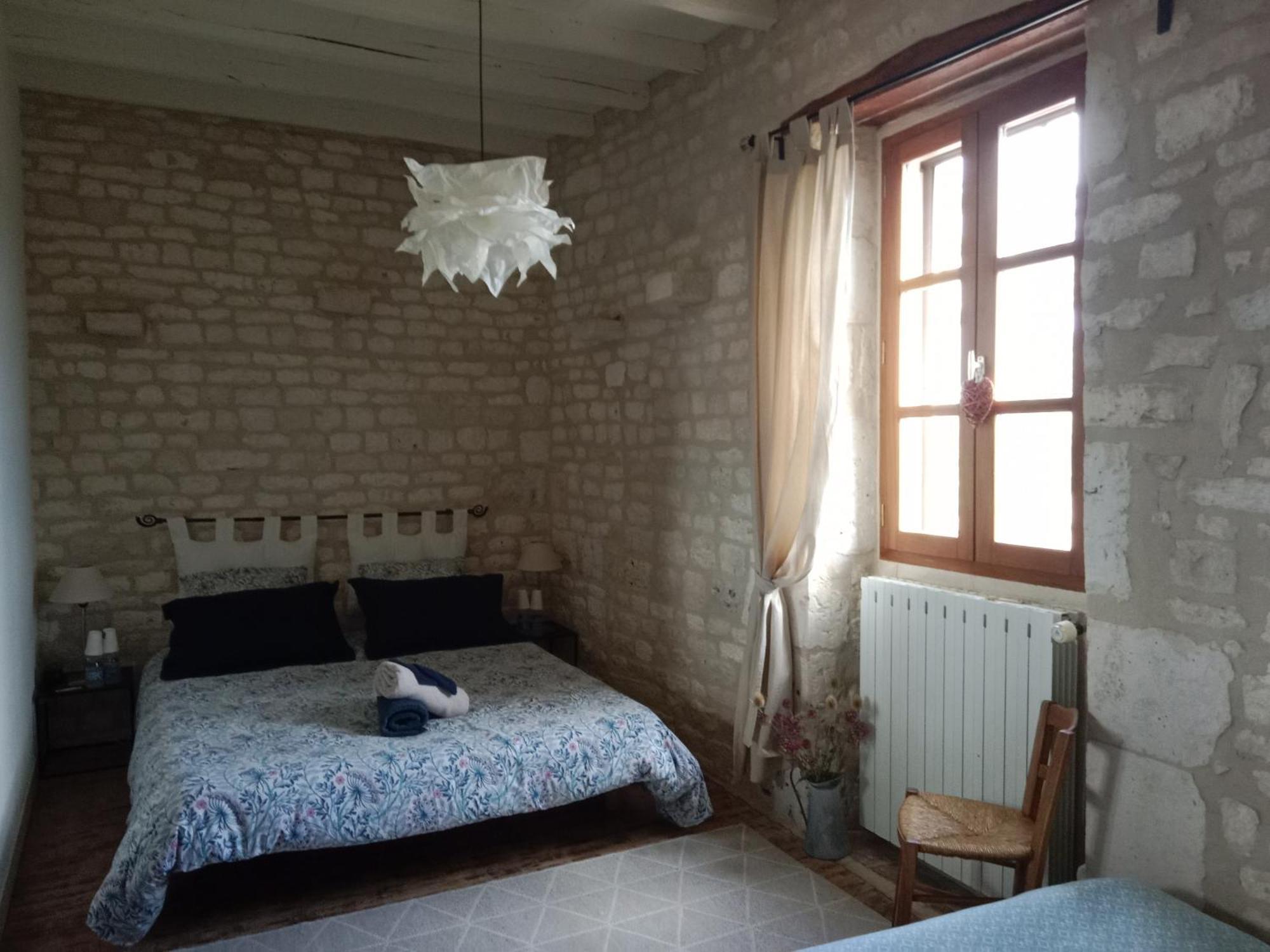 Chambre D'Hotes L'Hermione Bed & Breakfast Villeneuve-sur-Vere Exterior photo